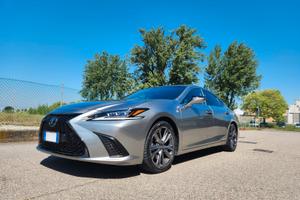 Lexus es (2018-->) - 2019