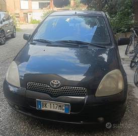 Toyota Yaris benzina