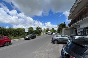 NEGOZIO A CASTEL GANDOLFO