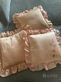 Cuscini arredo in raso