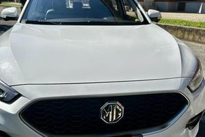 Mg luxury zs