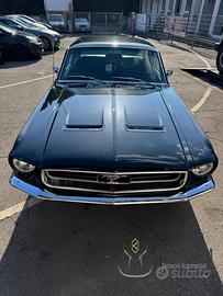 Ford Mustang 2 porte hardtop