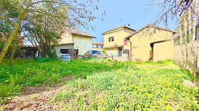 CASA SEMINDIPENDENTE A POZZOLO FORMIGARO