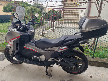 Honda Integra 750S DCT con accessori vari