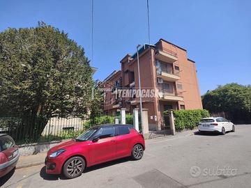 2 LOCALI ULTIMO PIANO CON TERRAZZO ZONA STAZIONE!
