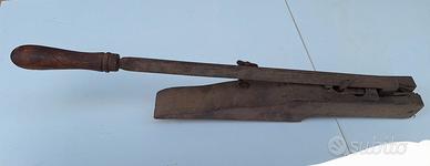 Tappa bottiglie da tavolo d'epoca. 