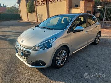 Peugeot 208 Euro 6B 1.2 Benzina 82cv 5 porte Allur