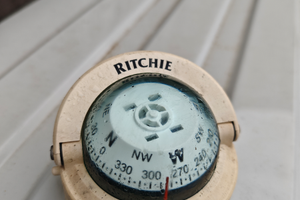 Bussola ritchie nautica