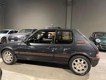 Peugeot 205 1.9 3 porte GTI da amatori.