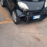  solo pezzi di carrozzeria..