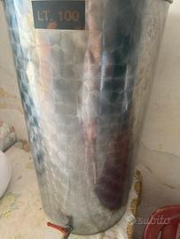 Contenitore olio