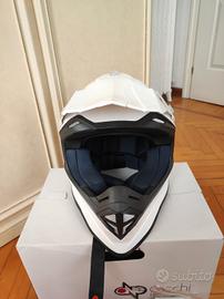 casco motocross ONE