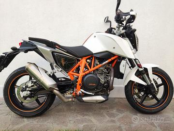 KTM 690 Duke - 2012