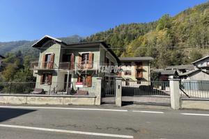 Casa indipendente a Valprato Soana Via Roma