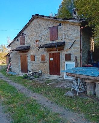 Immerso nel verde sull appenino tosco