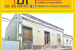 Casale con ampio spazio esterno