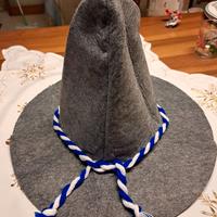 Cappello in feltro grigio stile Oktoberfest