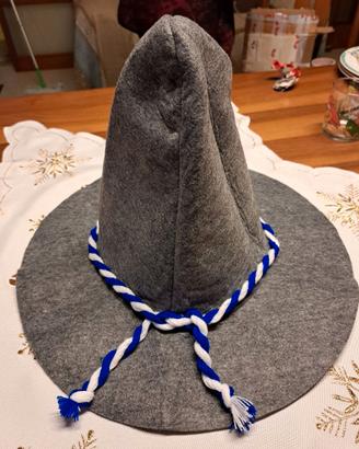 Cappello in feltro grigio stile Oktoberfest
