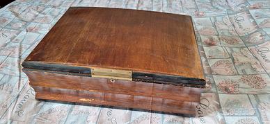 Scrigno scatola contenitore antiquariato 