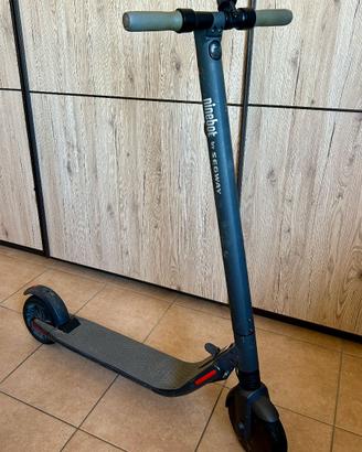 Monopattino elettrico NINEBOT SEGWAY ES2