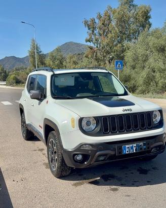 Jeep renegade trailhawk