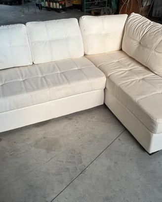 Divano in pelle bianco