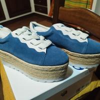 Sneakers con zeppa Guess. Nuove 