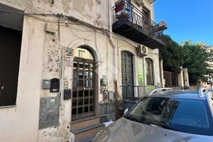2 LOCALI A CATANIA