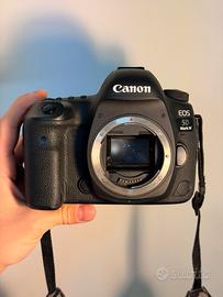Canon EOS 5D Mark IV corpo macchina E batteria