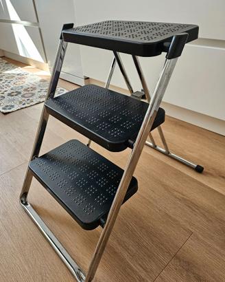 MAGIS NUOVASTEP scaletta pieghevole design anni 80