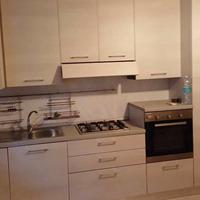 cucina completa utilizzata poco