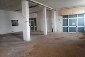 Magazzino 250mq