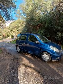 Toyota Yaris Verso 1.3 benzina 2004