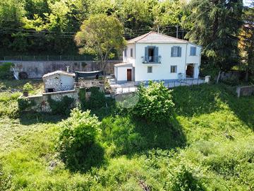 CASA INDIPENDENTE A MONTEBUONO