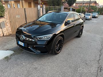 Mercedes Gla 180 H247 allestimento amg