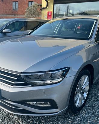 Volkswagen Passat Variant 2.0 TDI SCR EVO DSG Busi