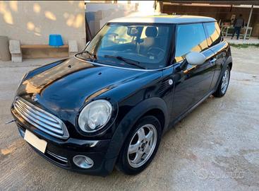 Mini Cooper con 
MOTORE DA SOSTITUIRE