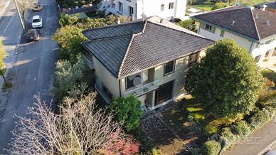 VILLA SINGOLA A CONCESIO