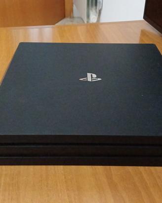 ps4 pro con joystick e 2 giochi 