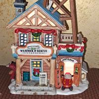 Lemax Mountain Weather & Rescue Station 55258