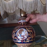Lampada da tavolo in pregiata ceramica