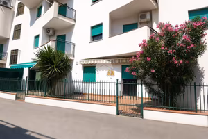 2 LOCALI A ISOLA DELLE FEMMINE