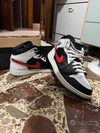 Jordan 1 Mid