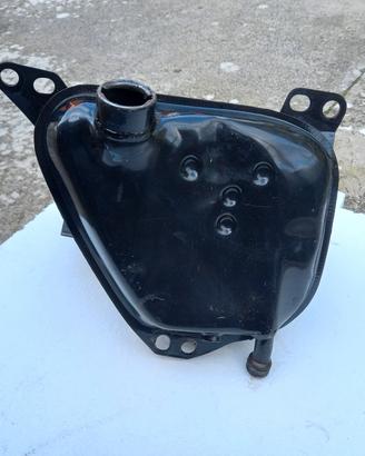 HONDA CB 750 FOUR: Serbatoio olio