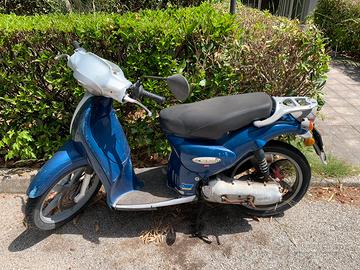 Motorino scarabeo 50
