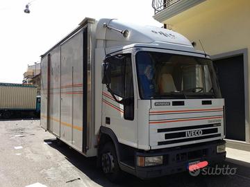 Camion Iveco Tector
