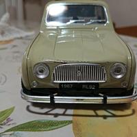 MODELLINO RENAULT 4  SCALA 1/18
