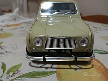 MODELLINO RENAULT 4  SCALA 1/18