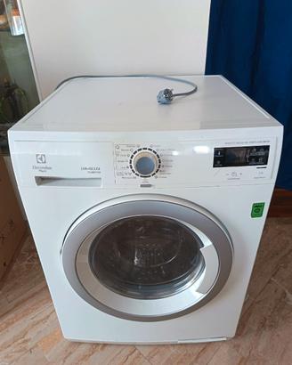 Electrolux Lava+Asciuga RWW1686HDW (8kg,1600 giri)