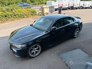 Alfa romeo giulia 2.0 turbo benzina